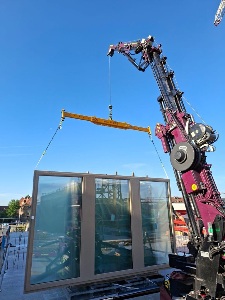 Heppe verticaal transport en dienstverlening - Heppe Groep Vlaardingen