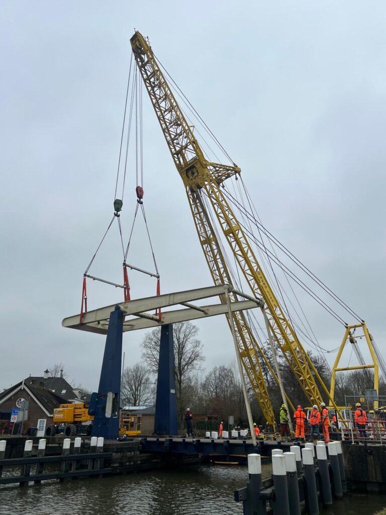 Heppe verticaal transport en dienstverlening - Heppe Groep Vlaardingen